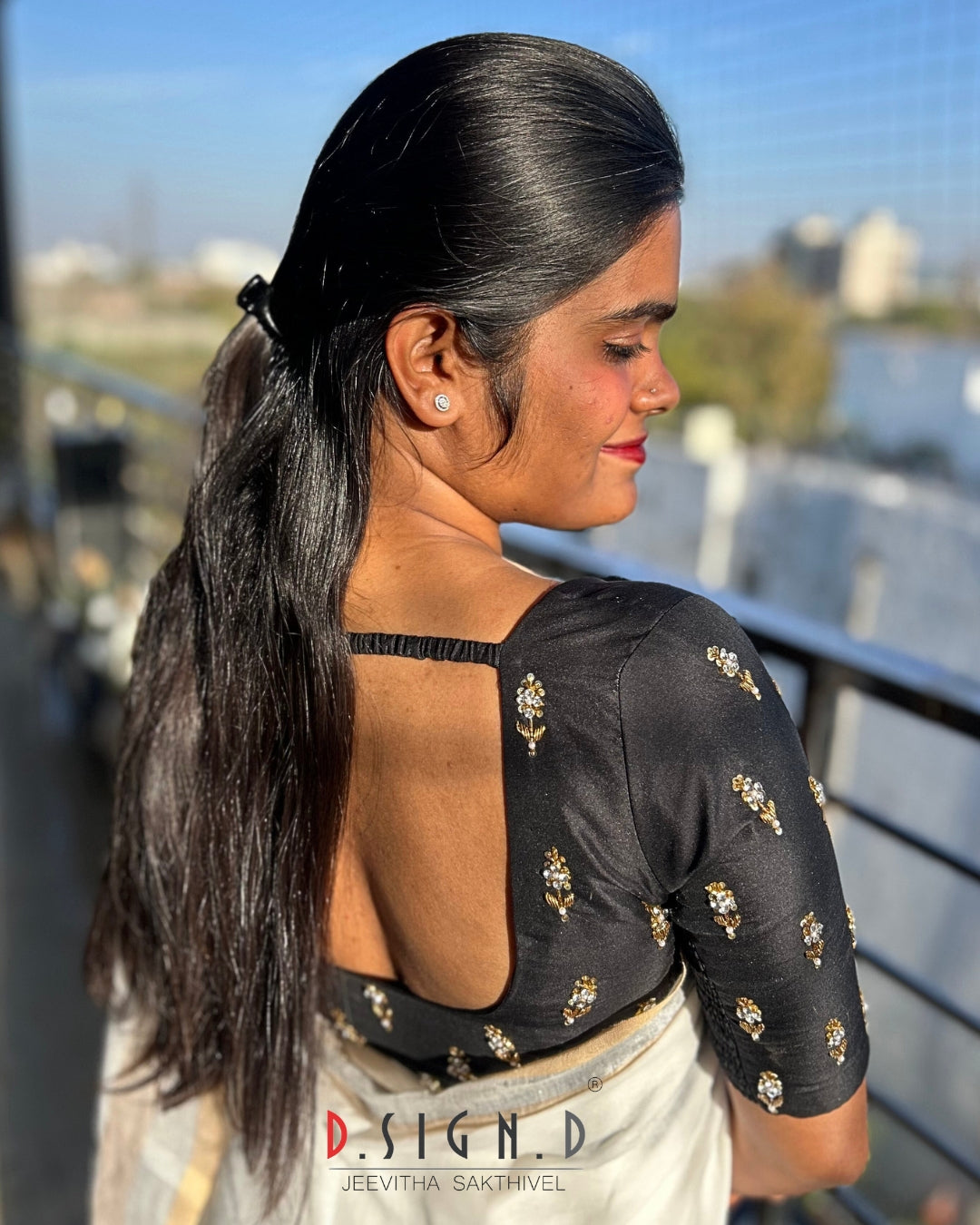 Anika - Black Size flex Blouse