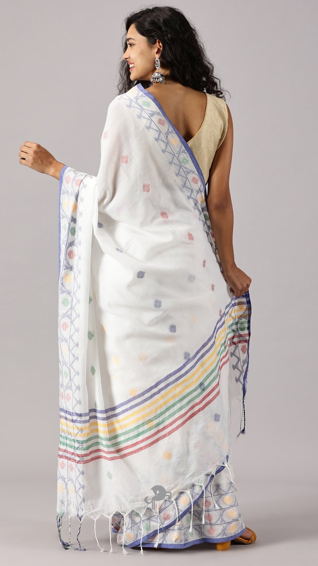 Avira - White Mul Saree