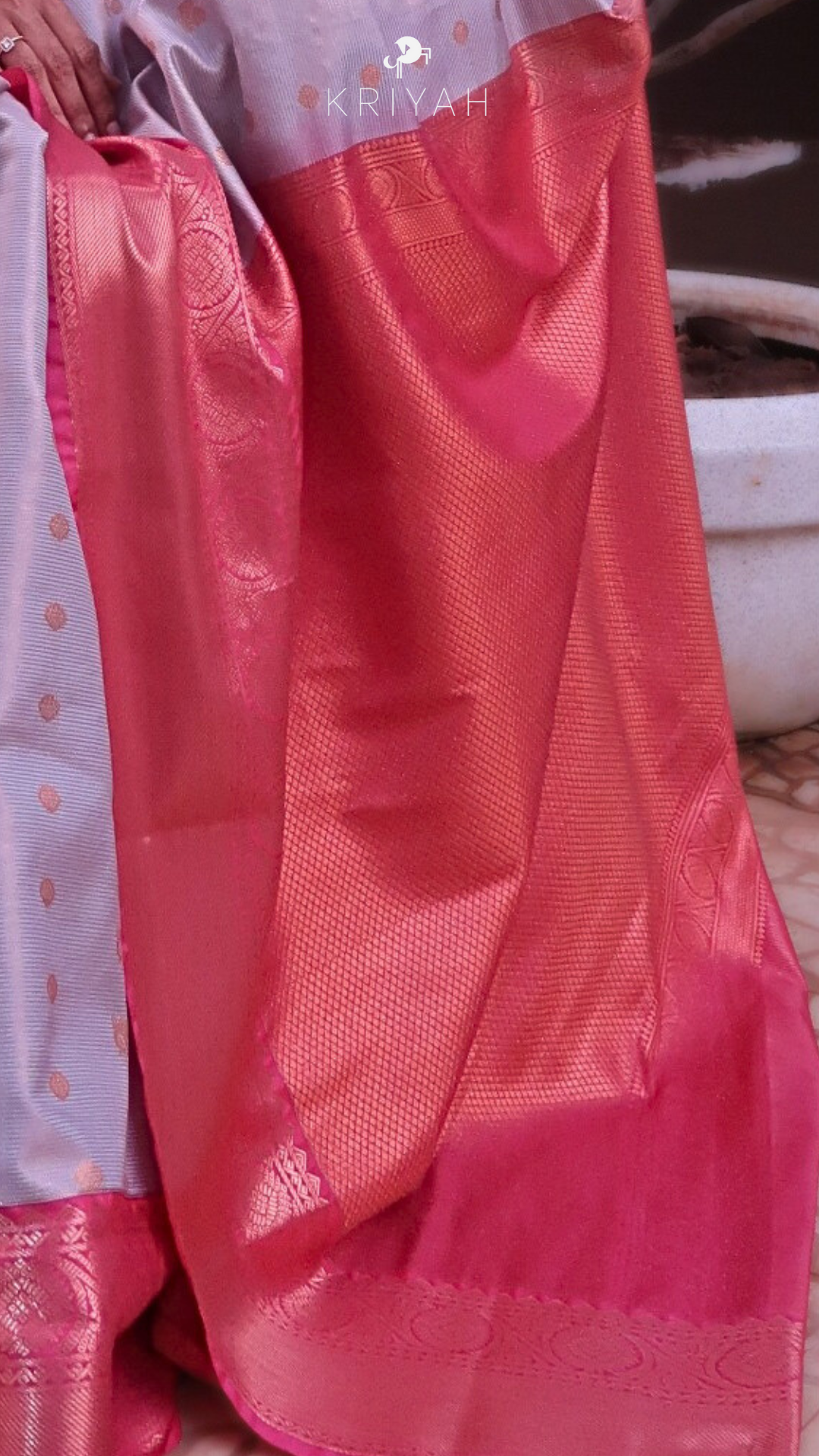 GREY VAIRA OOSI SAREE