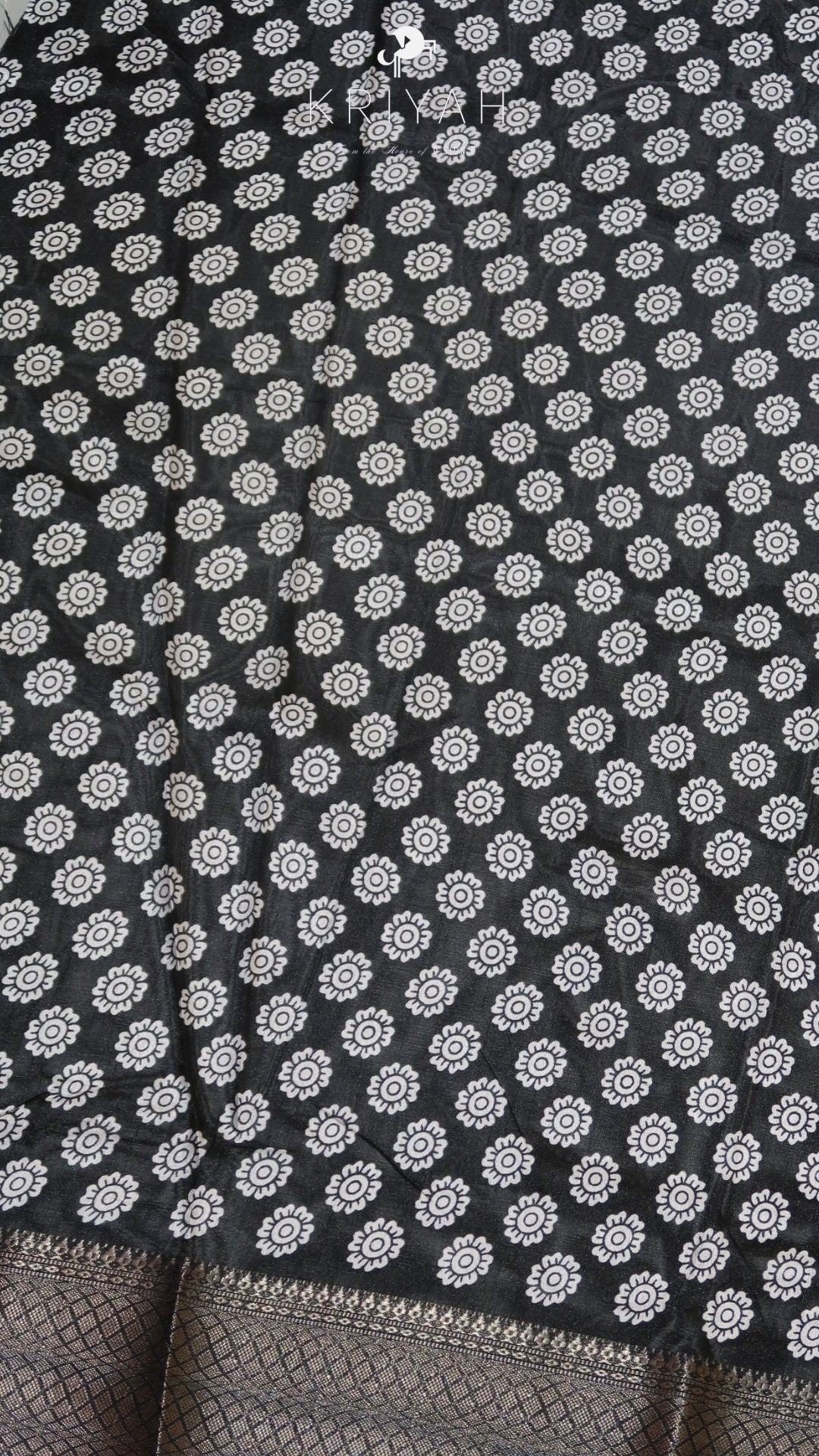 DOLA SILK SAREE WITH CHECKS PRINT BLACK