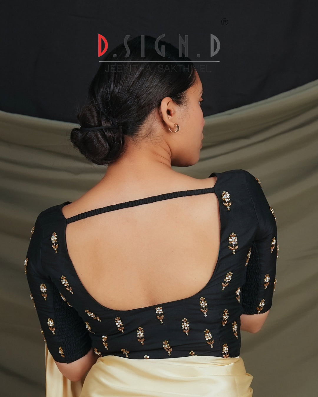 Anika - Black Size flex Blouse