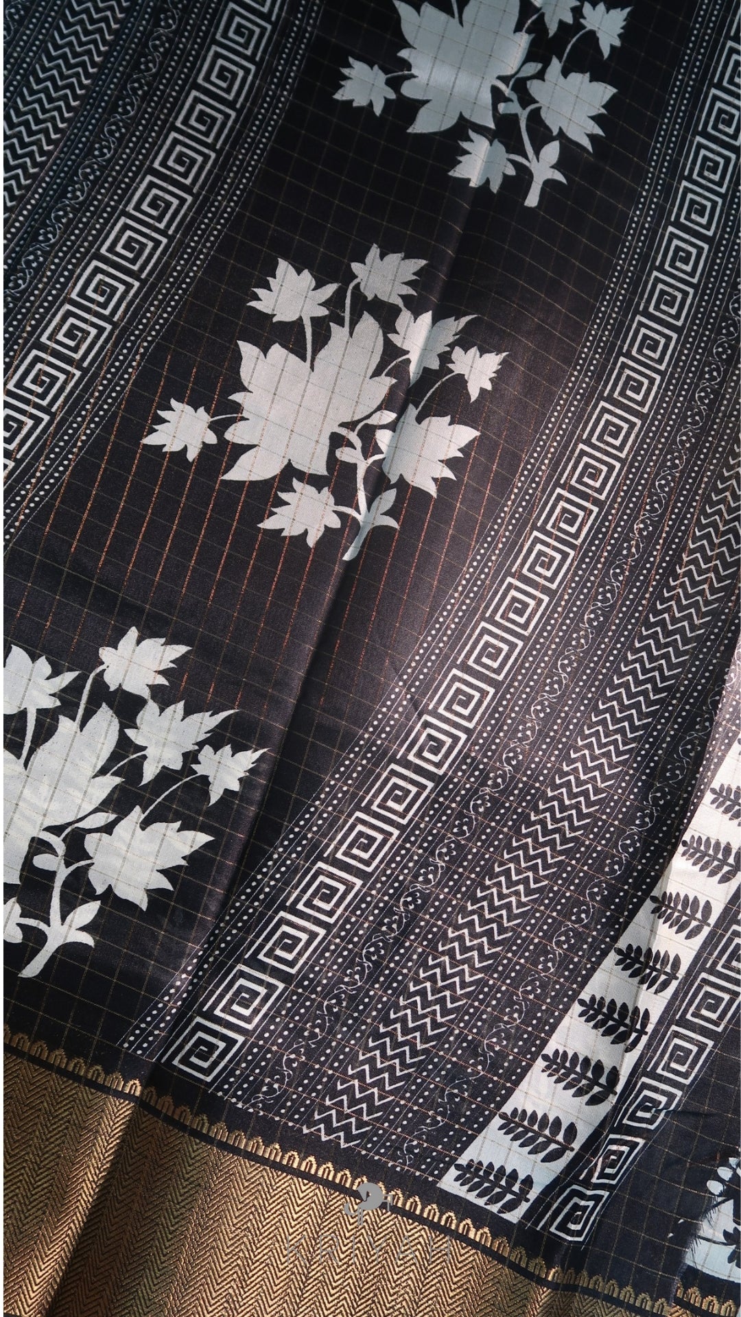 DOLA SILK SAREE WITH FLORAL PRINT BLACK