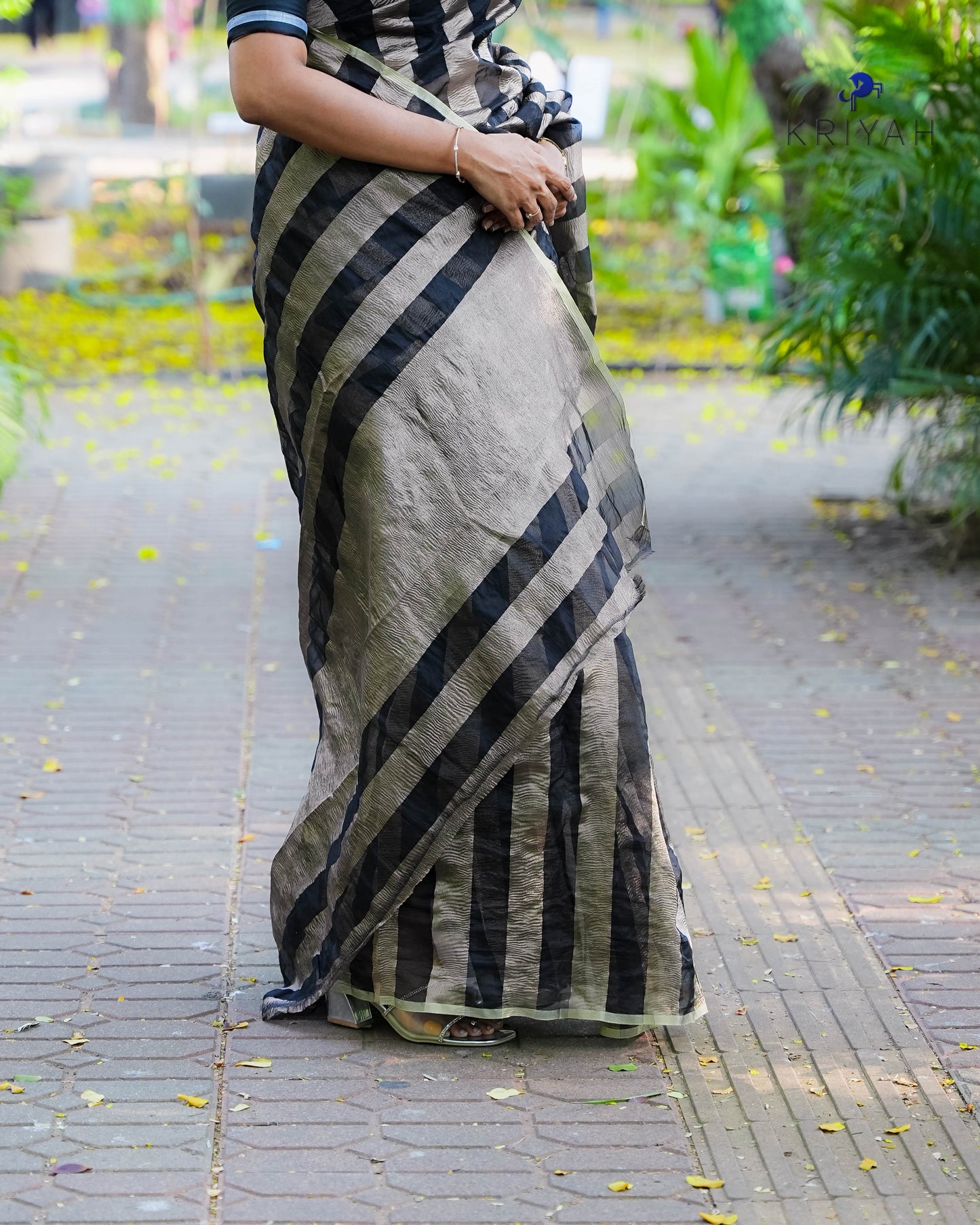 Tara- Black gold striped Crush Saree