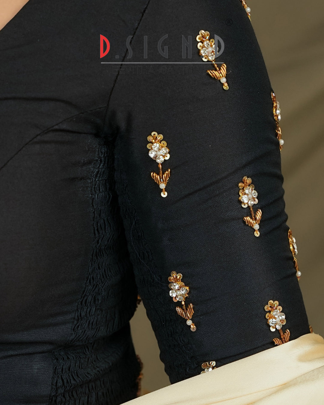 Anika - Black Size flex Blouse