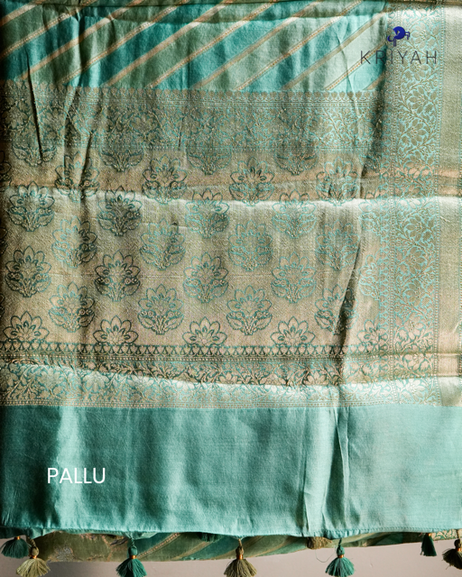 Chiniya silk Saree - Teal