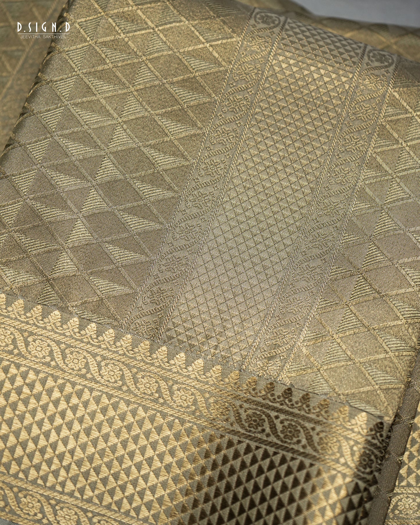 AISHWARYAM FINE SILK DHOTI SET - PISTA GREEN