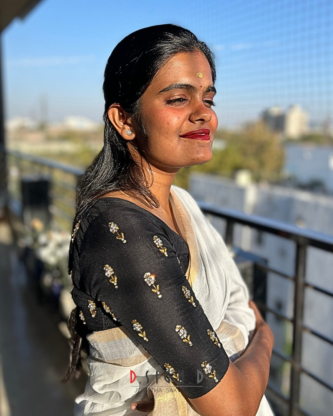 Anika - Black Size flex Blouse