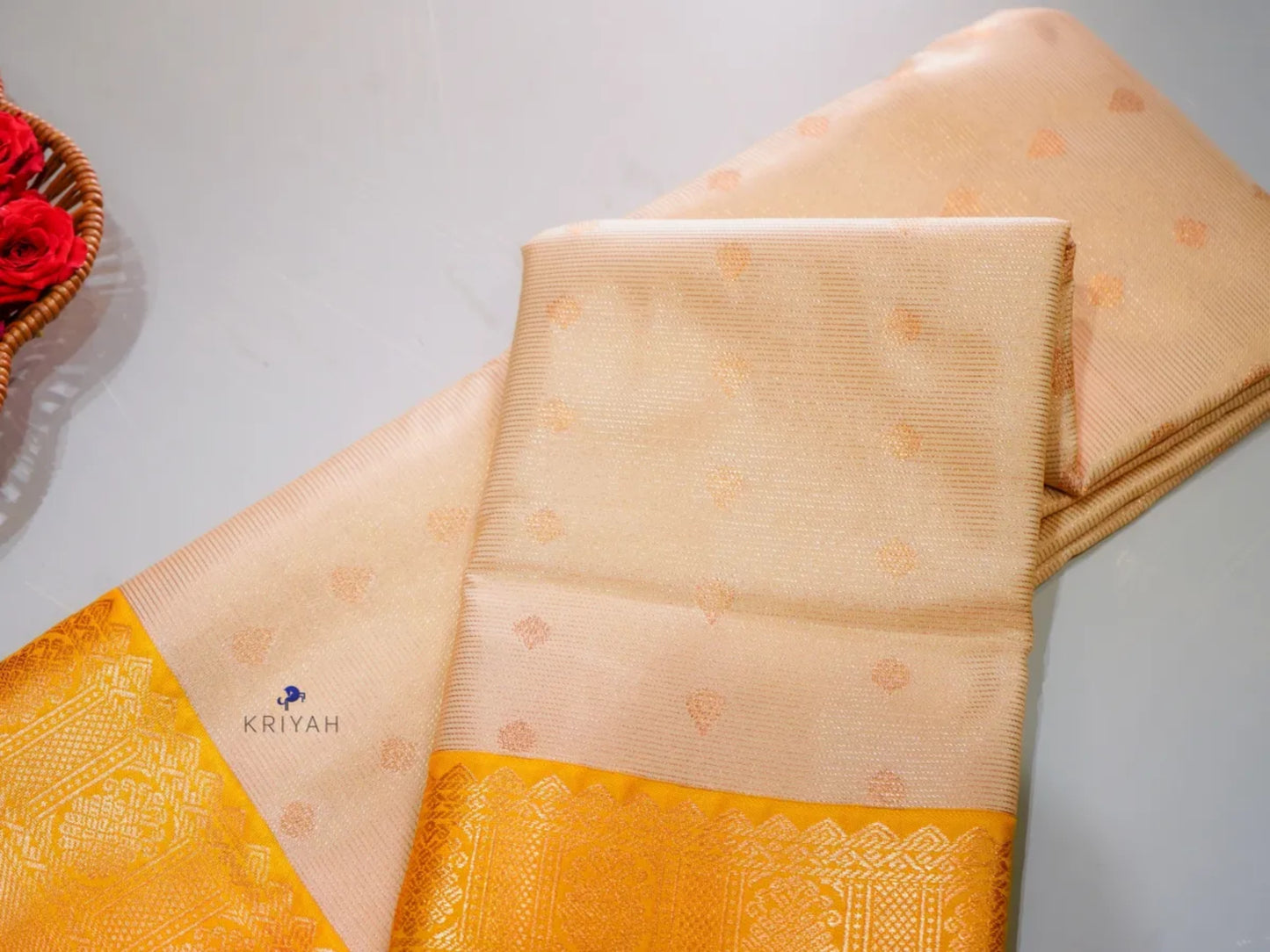 IVORY GOLD VAIRA OOSI SAREE
