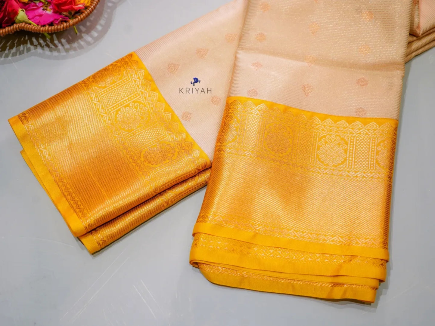 IVORY GOLD VAIRA OOSI SAREE