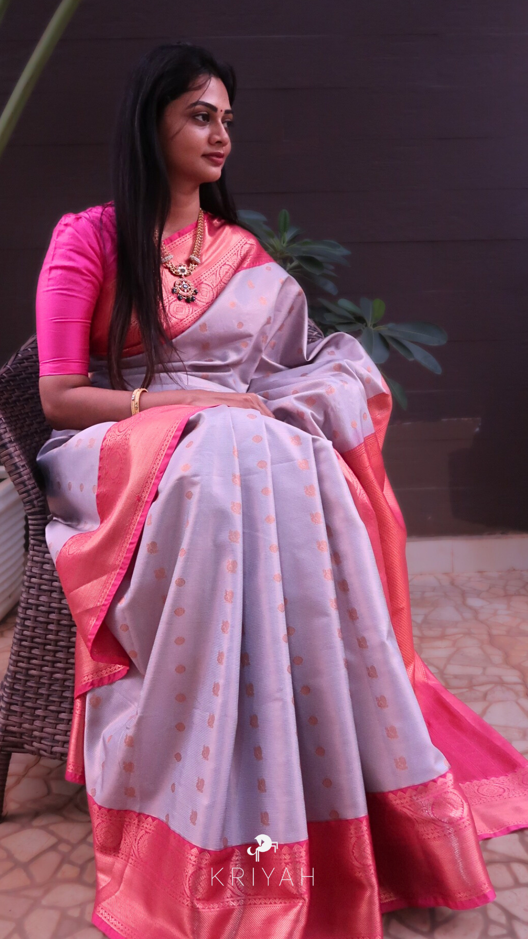 GREY VAIRA OOSI SAREE