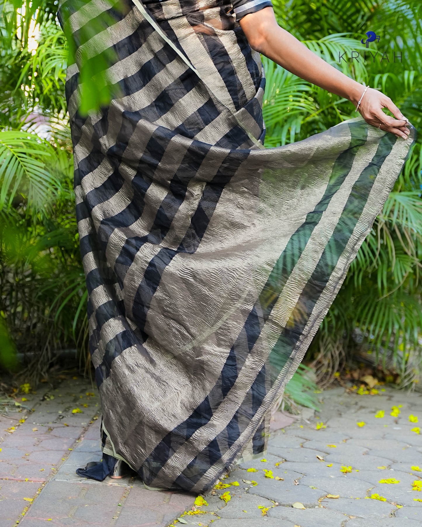 Tara- Black gold striped Crush Saree
