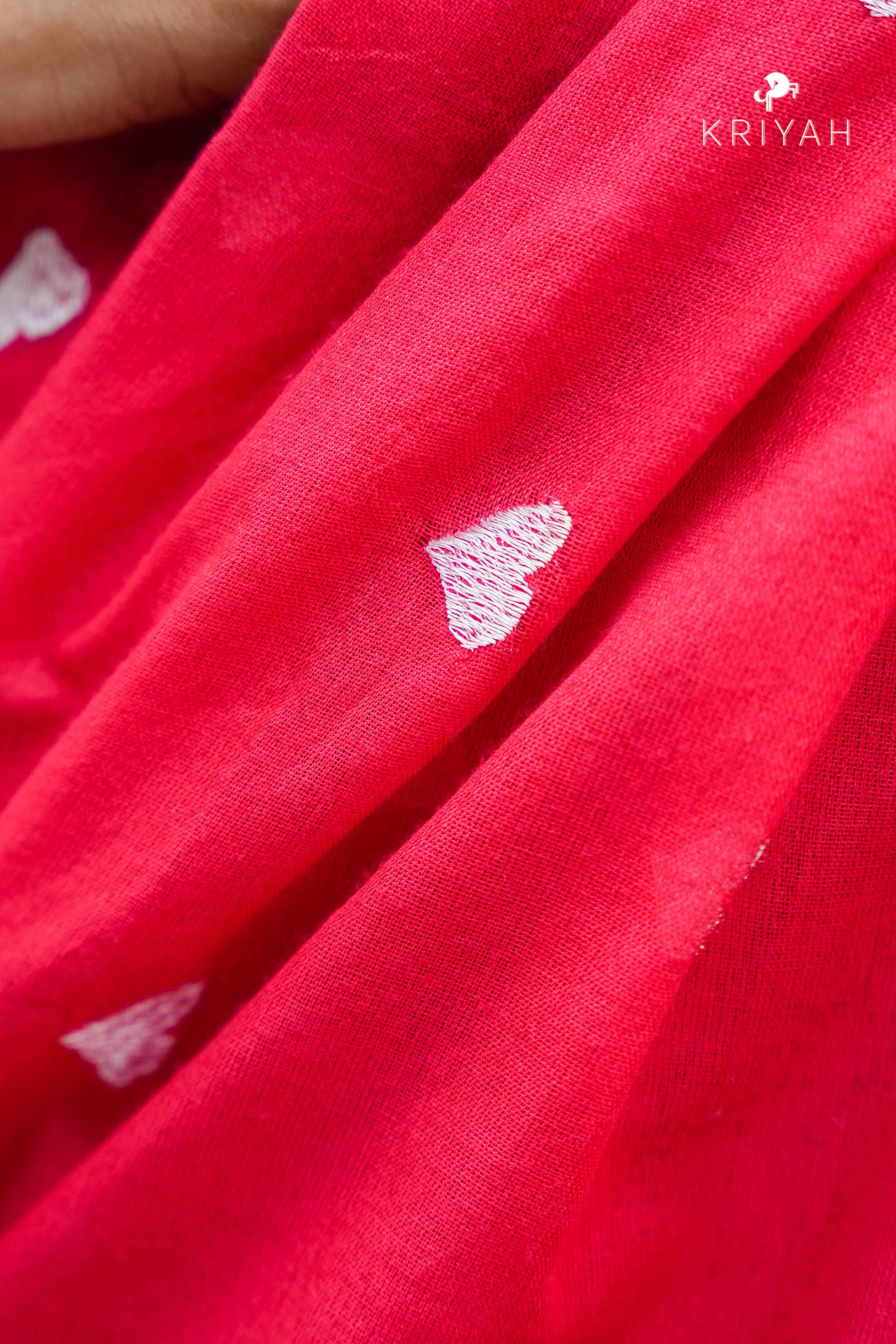 Avira heart Mul Saree - Red