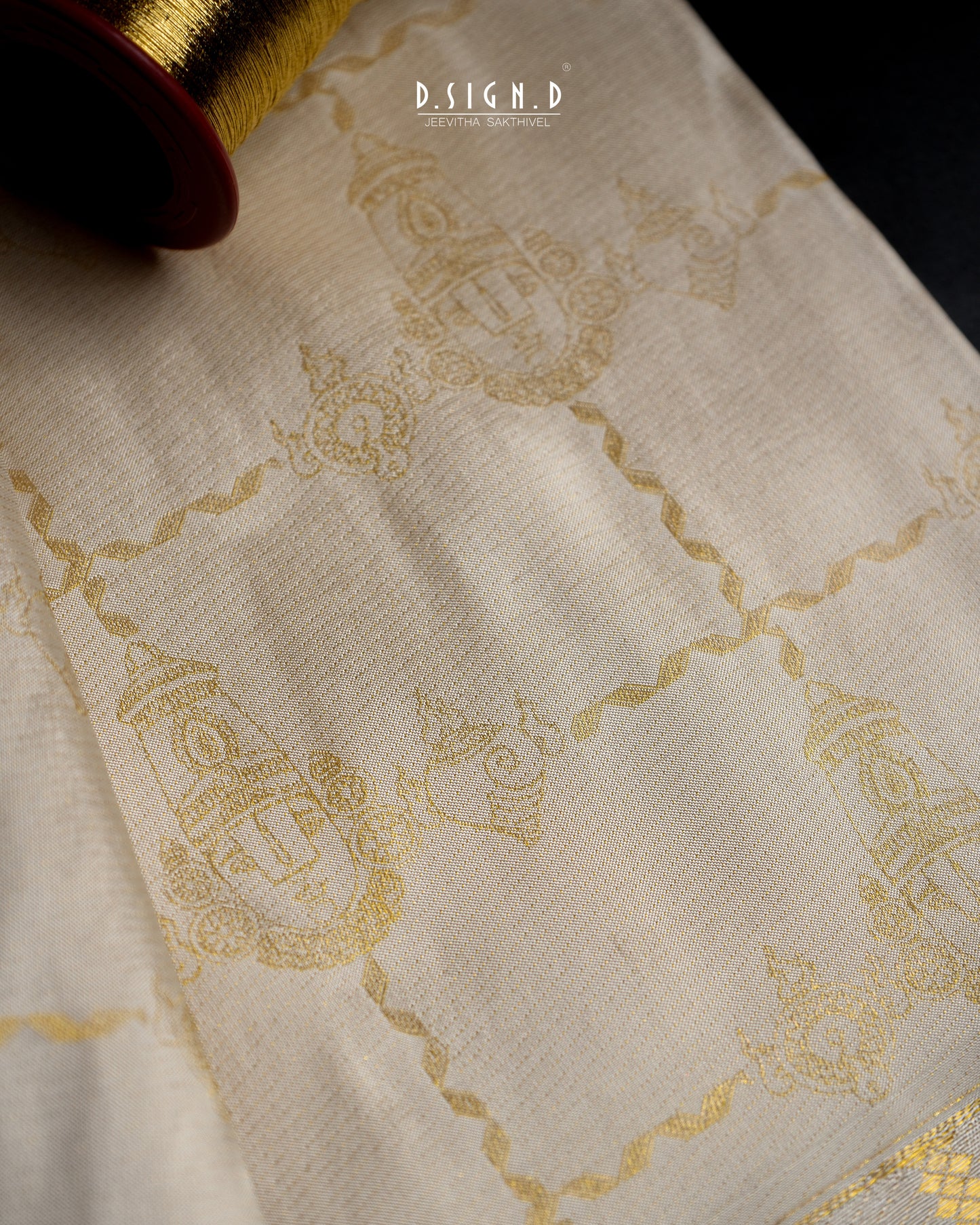 2G ZARI HANDLOOM - DIVINE BORDER PURE SILK DHOTI SET - 9x5