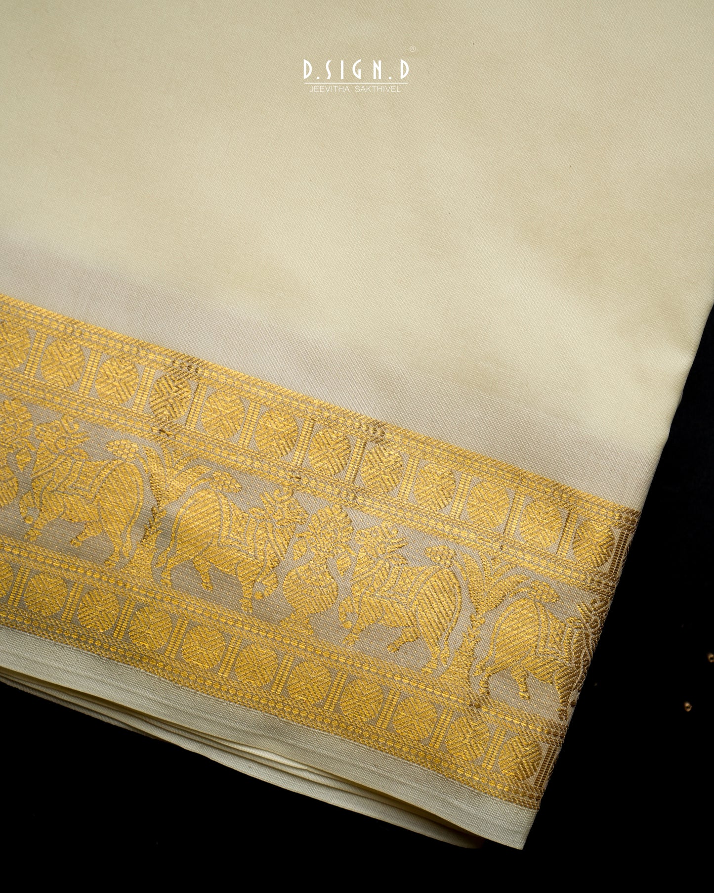 2G ZARI HANDLOOM -PICHWAI BORDER PURE SILK DHOTI - 9x5