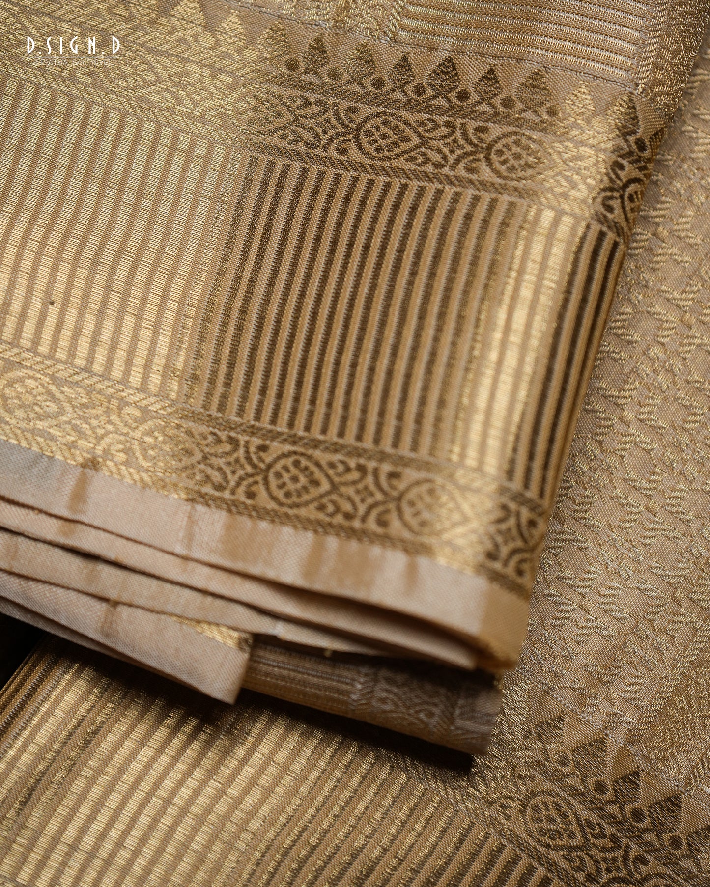 VAJRA TISSUE FINE SILK DHOTI SET- GOLD