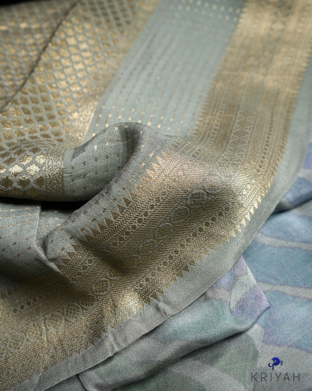ABSTRACT PRINTED CREPE SAREE - AQUA GREEN