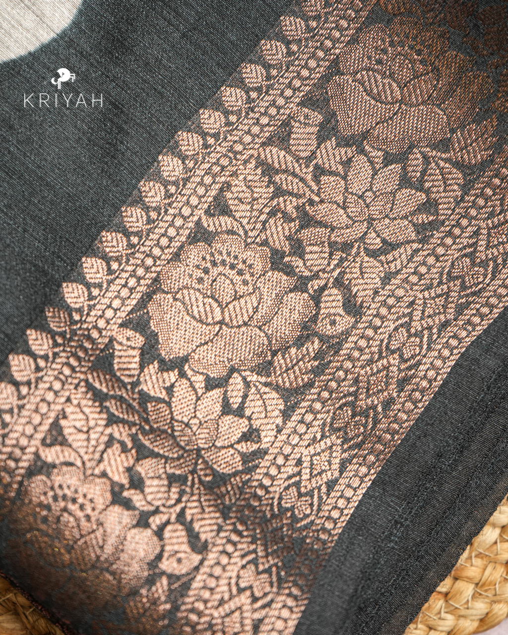 MUNGA TUSSER SAREE - BLACK