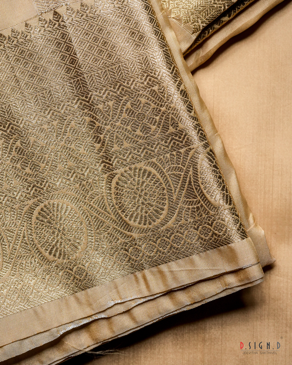 GOLD FINE SILK DHOTI SET SUTRA