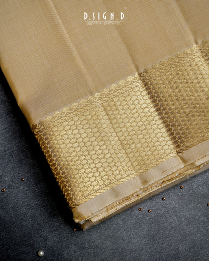 CLASSIC HANDLOOM PURE SILK DHOTI 9x5 - HONEYCOMB BORDER
