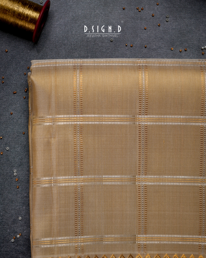 2G ZARI HANDLOOM CHECKS DHOTI & VASTRAM 9x5