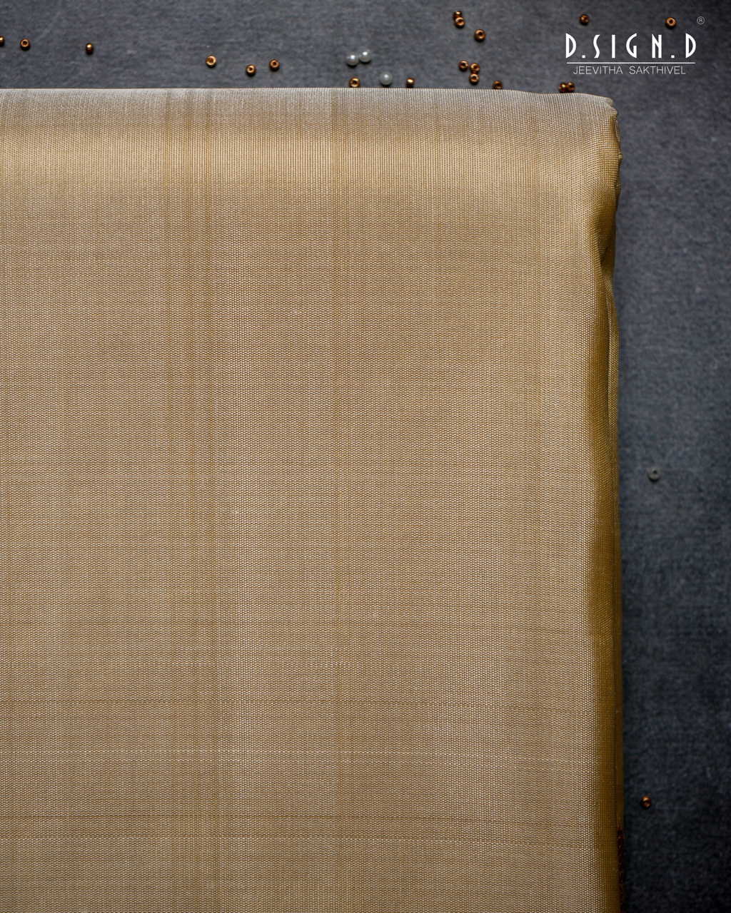 2G ZARI HANDLOOM PALLENQUIN DHOTI & VASTRAM 9x5