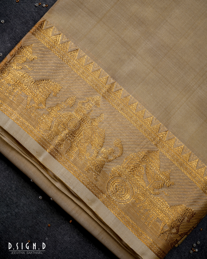 2G ZARI HANDLOOM PALLENQUIN DHOTI & VASTRAM 9x5