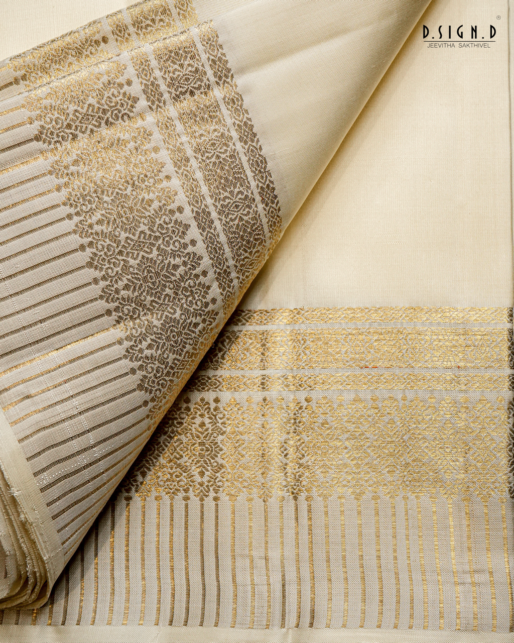 WHITE FLORAL STRIPES BORDER DHOTI&VASTRAM