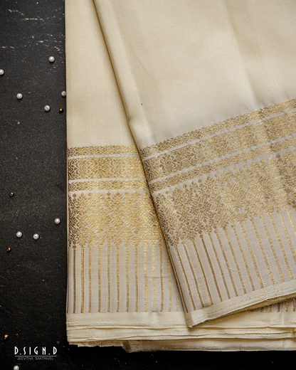 WHITE FLORAL STRIPES BORDER DHOTI&VASTRAM