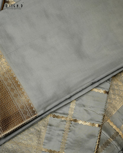 GREY KATTAM FINE SILK DHOTI SET
