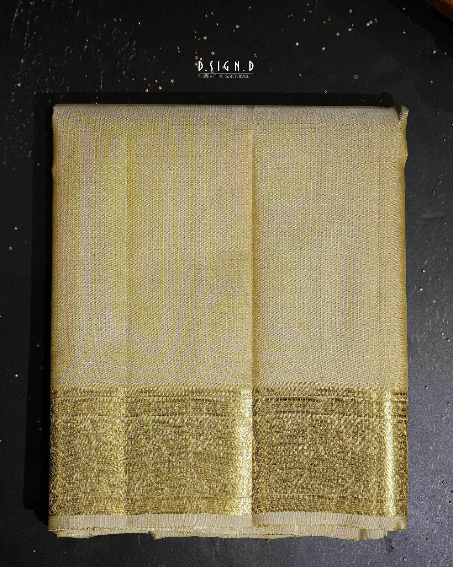 2G ZARI HANDLOOM - VANASINGARAM BORDER PURE SILK DHOTI - 9x5