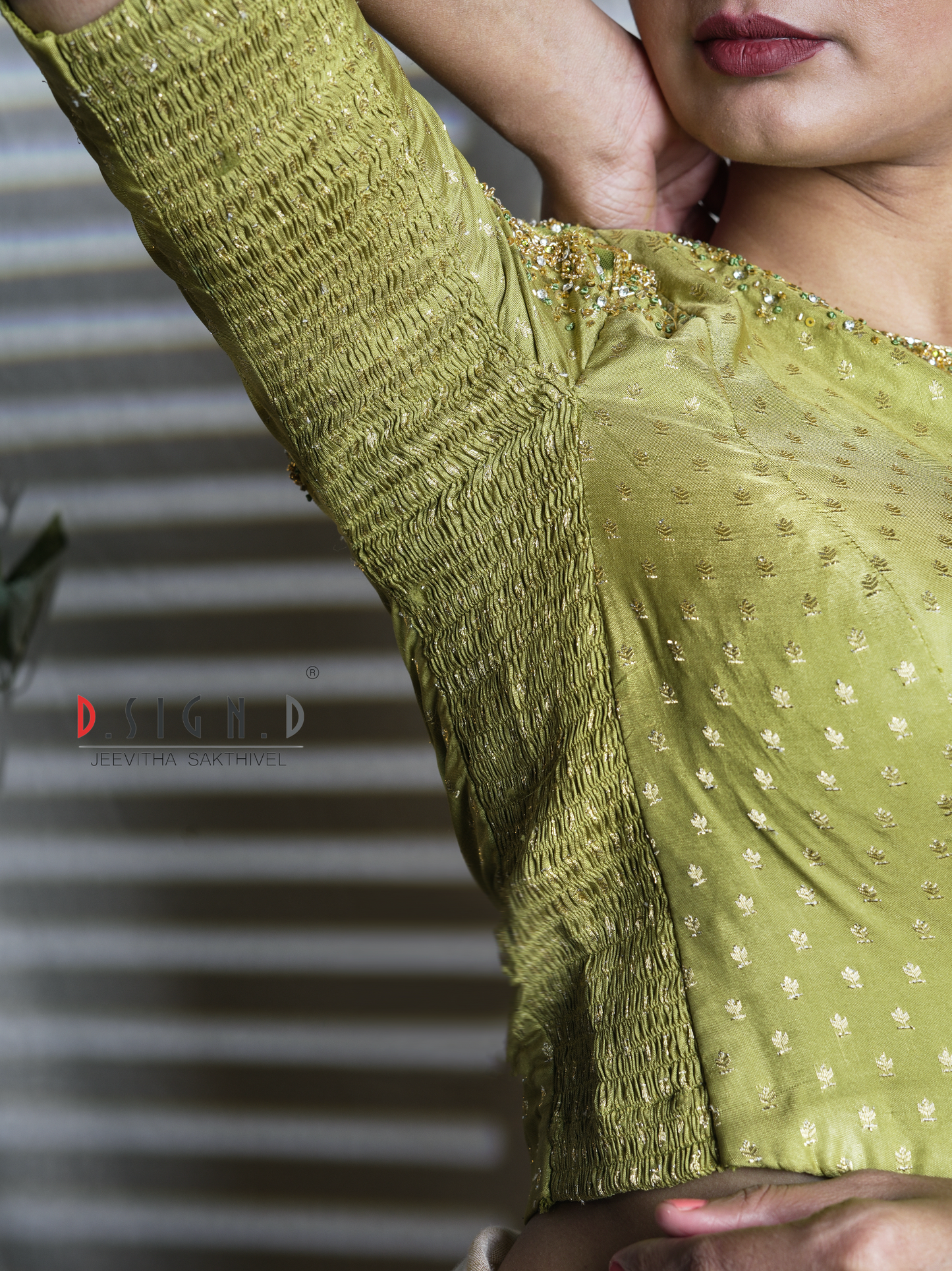 Nila Size flex Blouse - Olive green