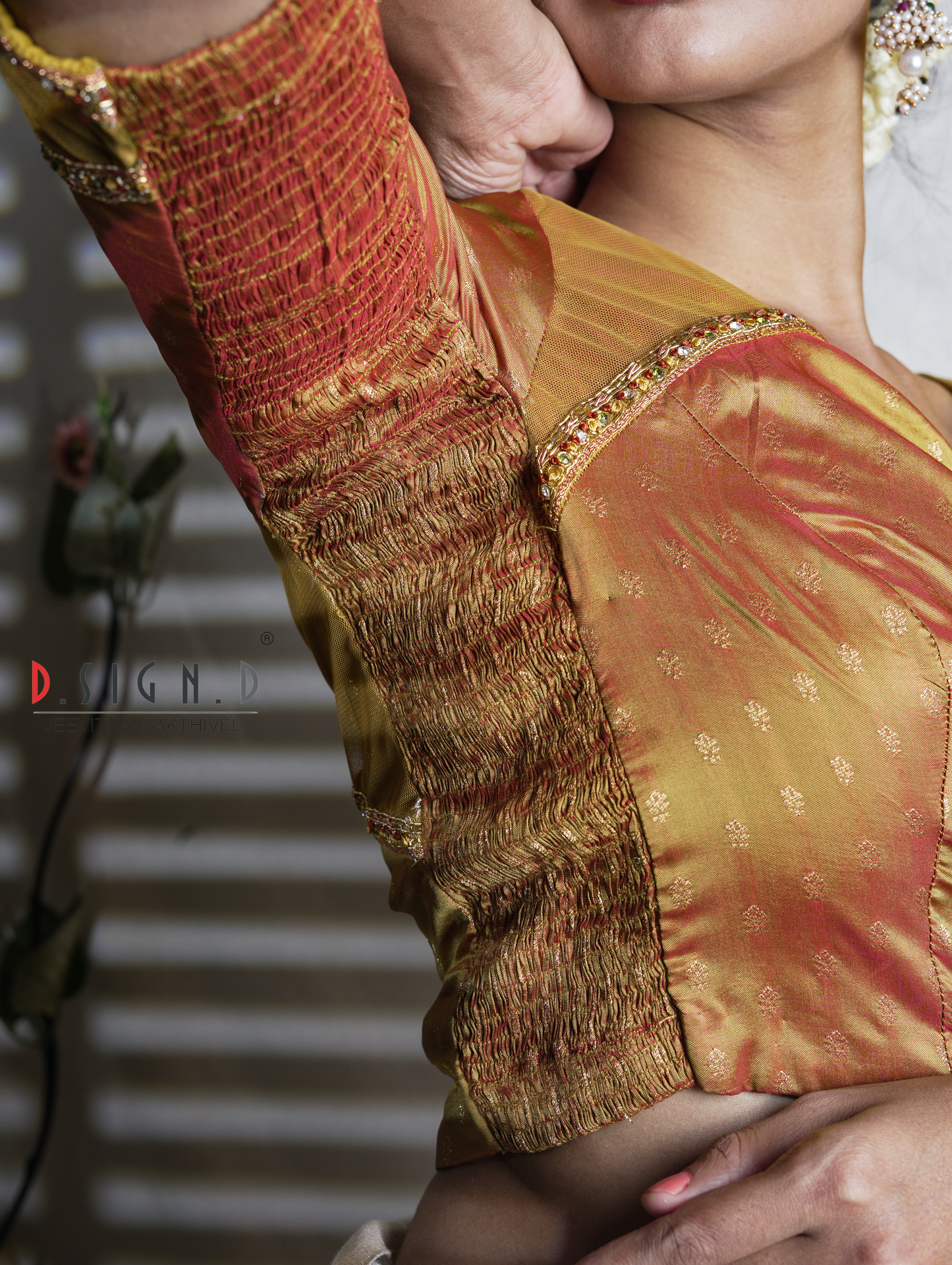 Nila Size flex Blouse - gold