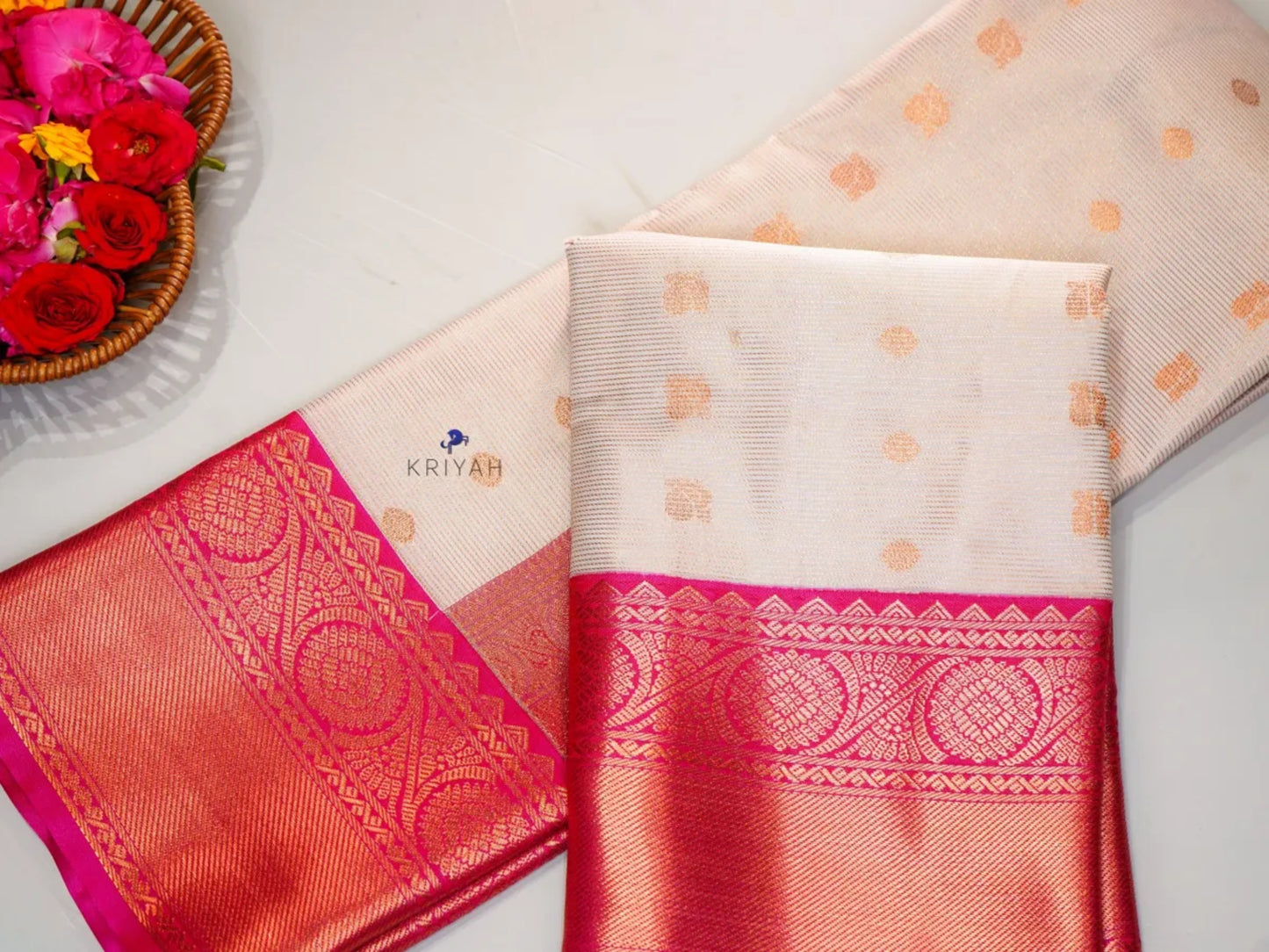 WHITE VAIRA OOSI SAREE